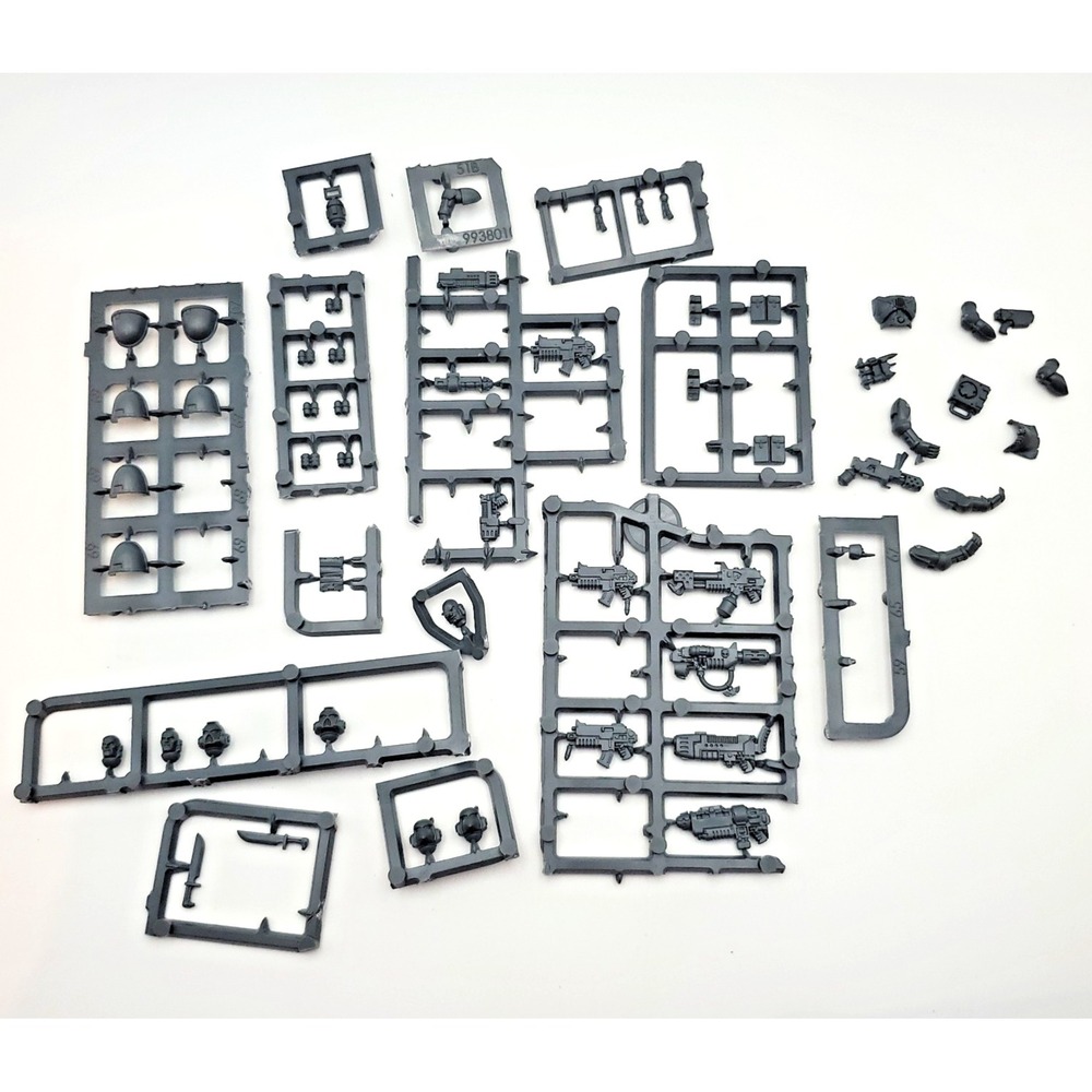 Warhammer 40k Space Marine First Born Mixed Bits Lot Heads, Weapons, Pauldrons,‎